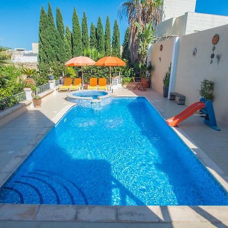 Central Villa Flatlet With Pool - Free Parking And Wifi Lija エクステリア 写真